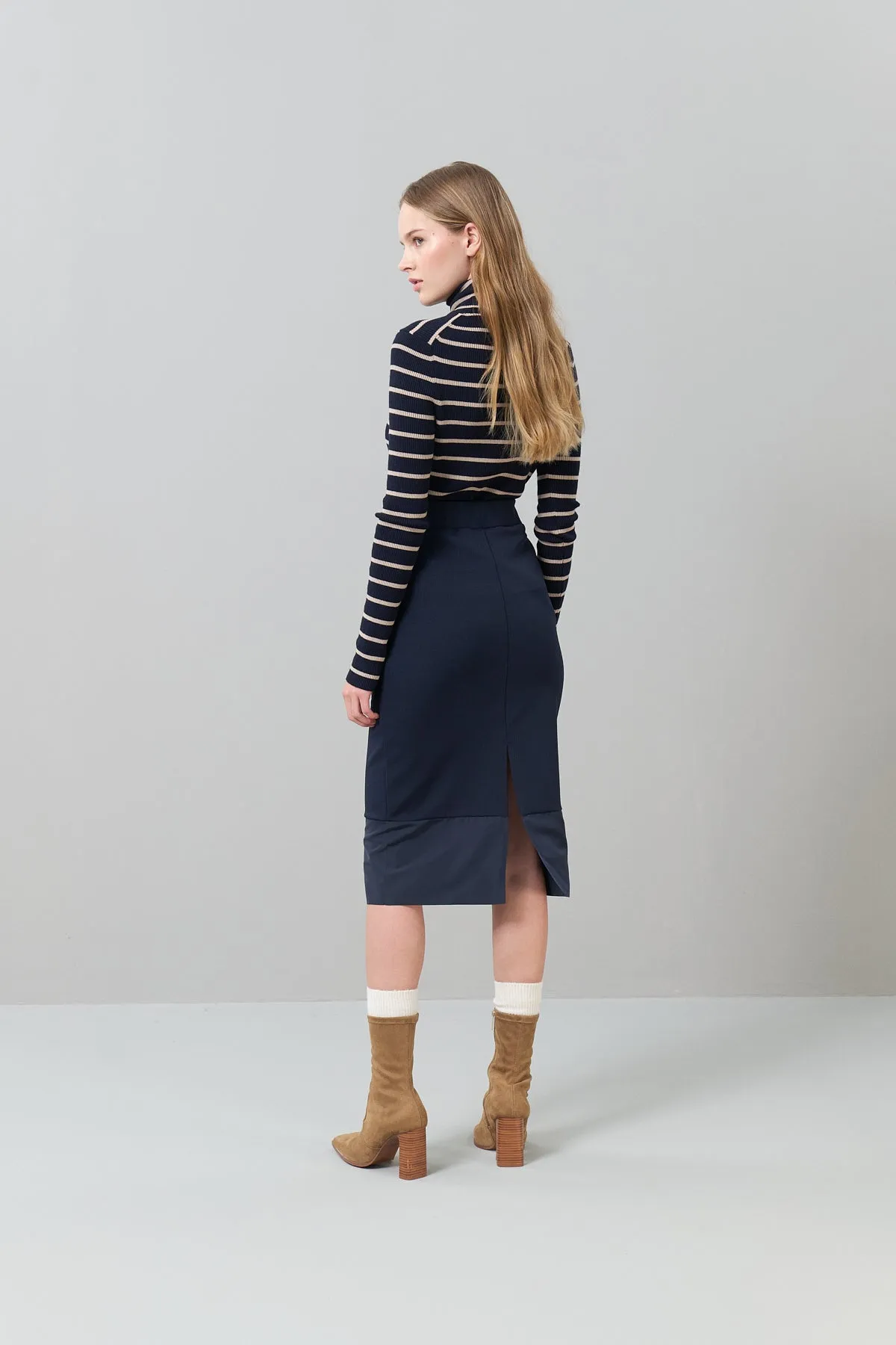 Knee Length Knitted Skirt with Elastic Waist Navy Blue