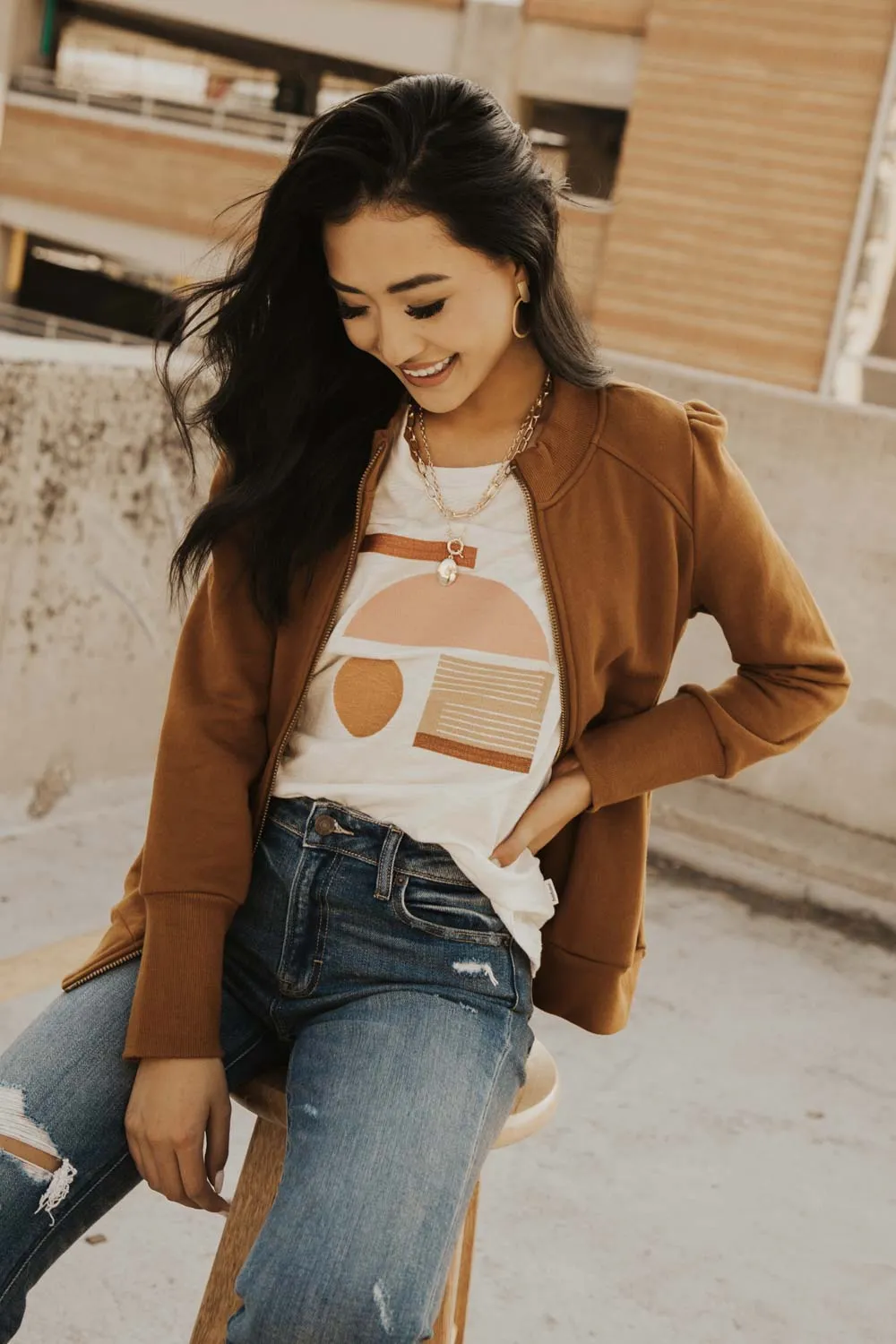 Kourtney Zipper Sweatshirt in Camel