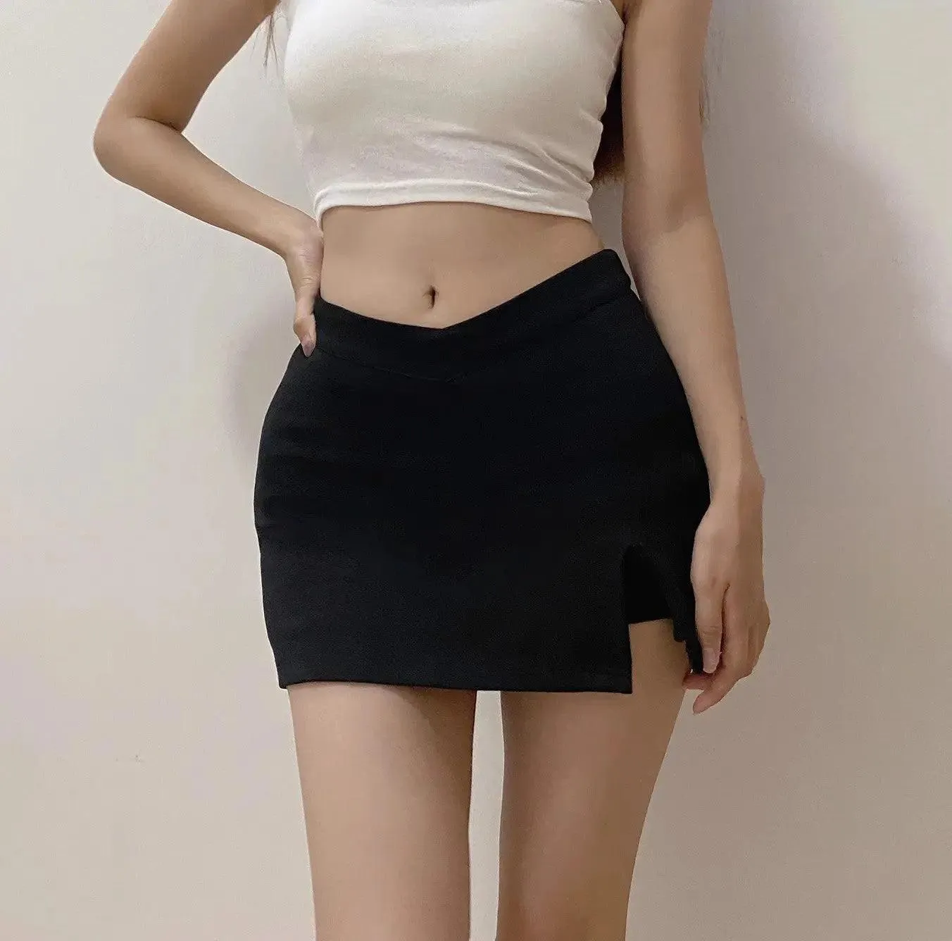 V-Shaped Hip Skirt
